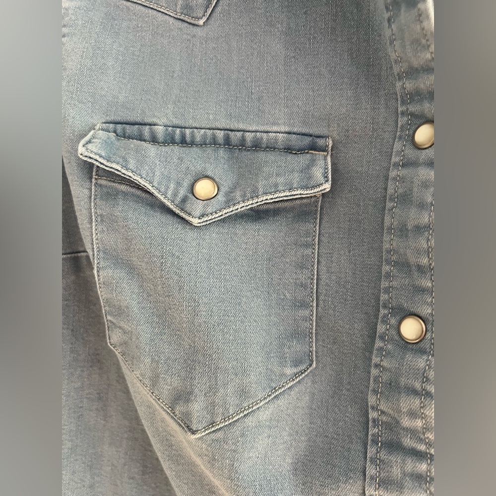 Levi’s essential western denim tailored fit shirt size M - Picture 7 of 12